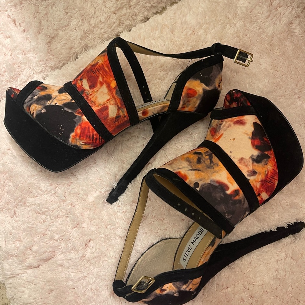Steve Madden Forcee Multi Heel